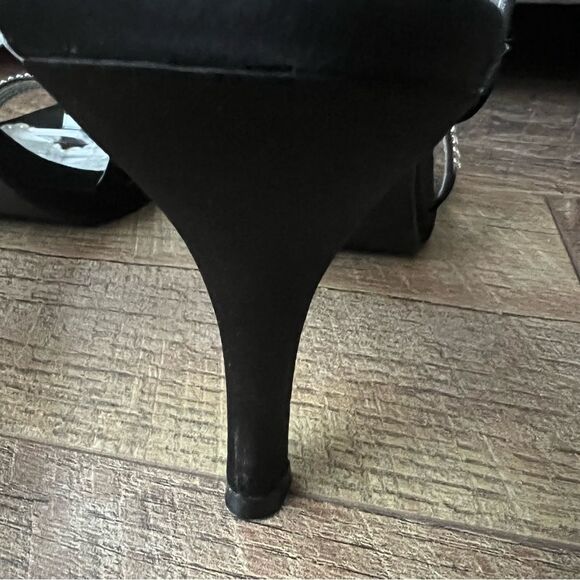 Black Satin & jeweled strap heals by Rampage Sz 9.5 nearly new! - Picture 10 of 16